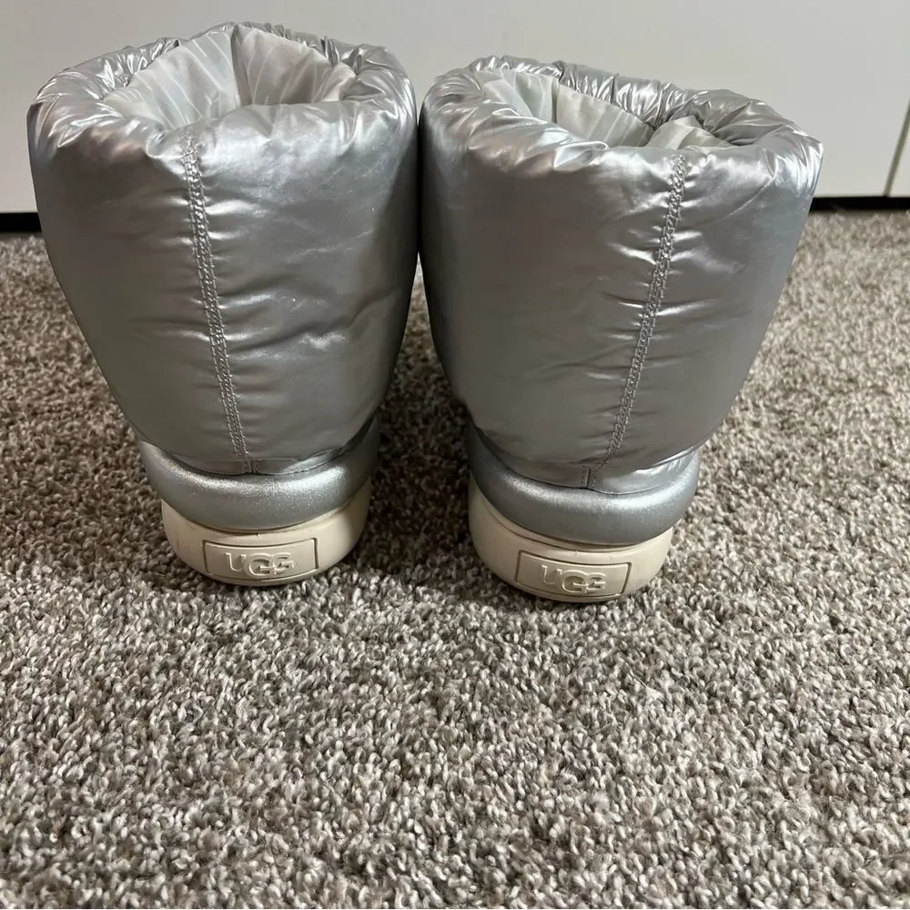UGG classic maxi